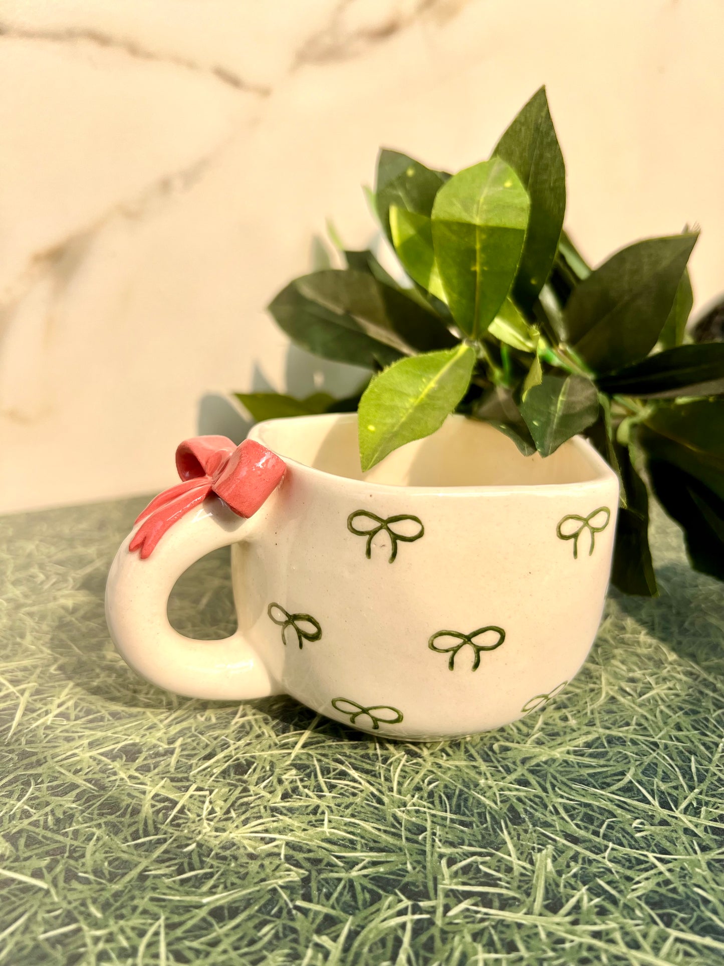 Classic Green bow Mug