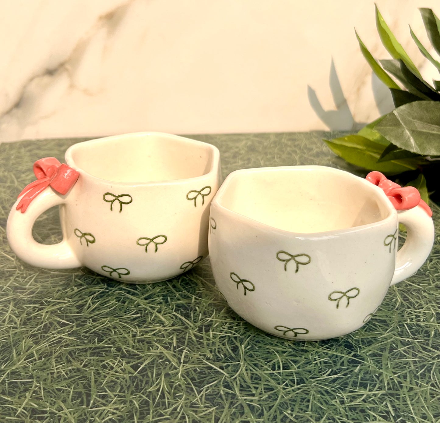 Classic Green bow Mug