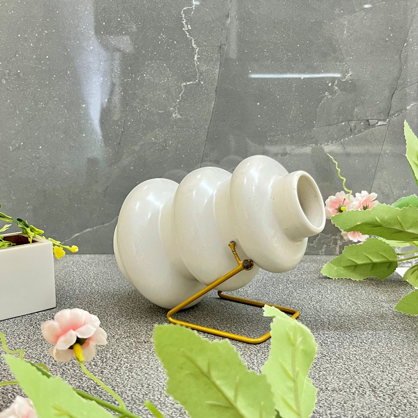 Ceramic Spiral Vase White