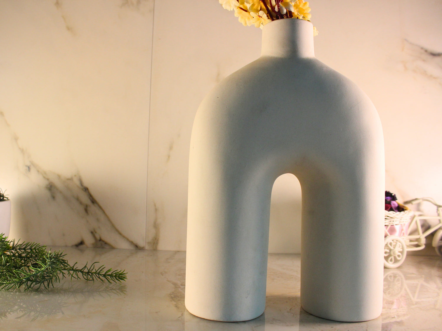 CERAMIC VASES