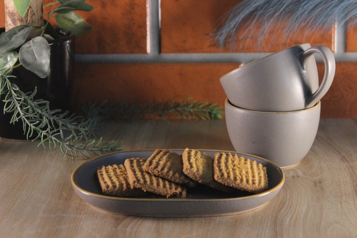 EVERYDAY- Ceramic Tea Cups with Plate