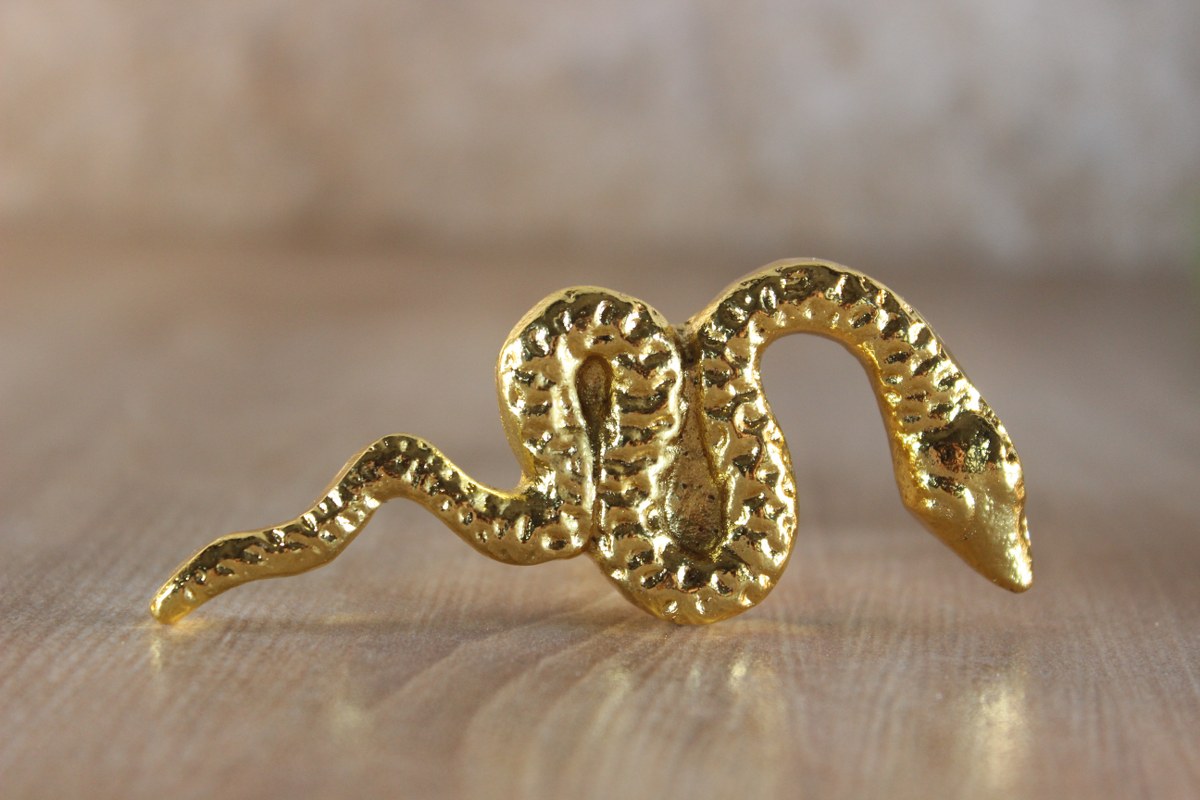 Snake Gold Knobs Set of 2