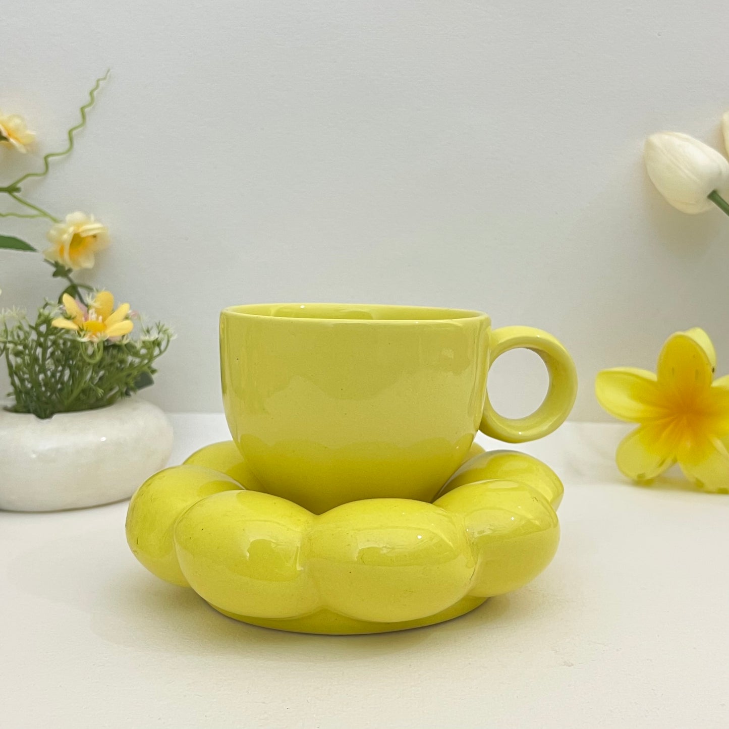 Bubbly- Ceramic Mug with Saucer Yellow