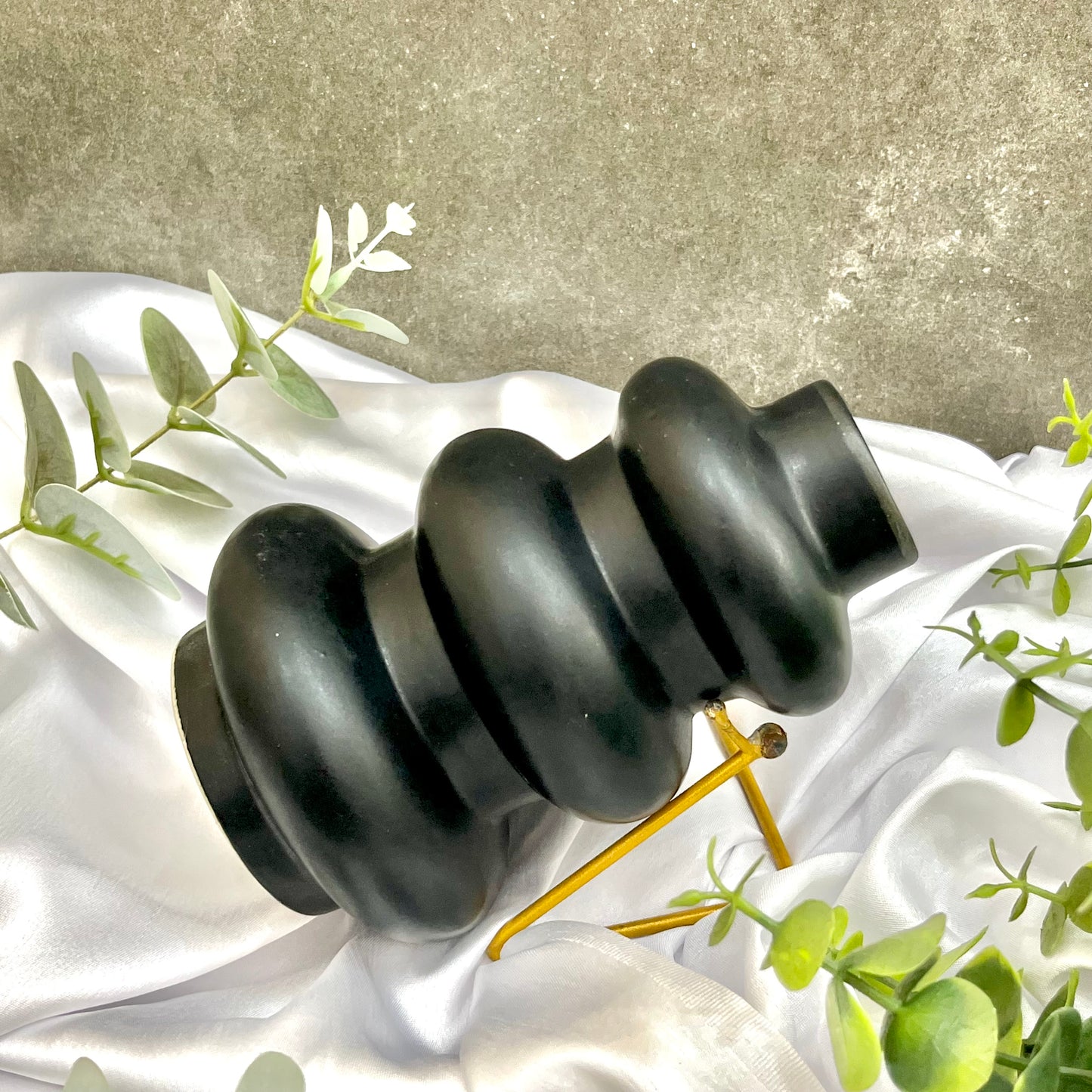 Ceramic Spiral Vase Black